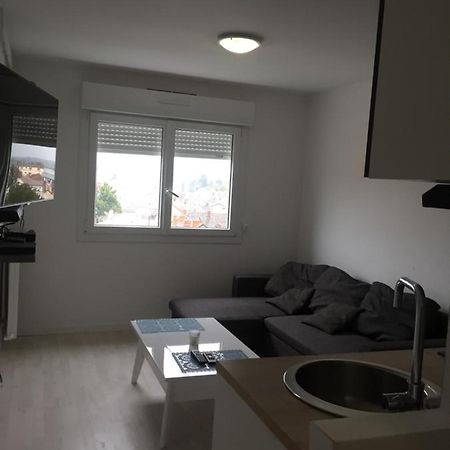 Studio Agreable Proche Gare Apartman Melun Kültér fotó